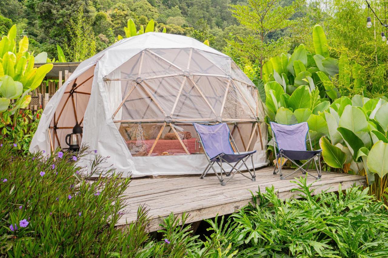 Cloud Hills Glamping Hotel Kintamani  Exterior photo